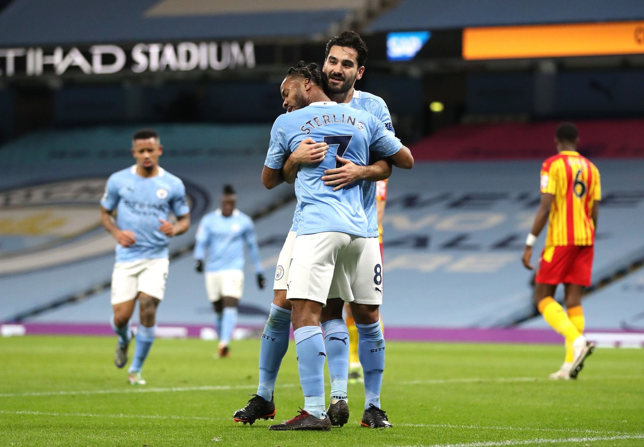 势和开放市 势和开放市